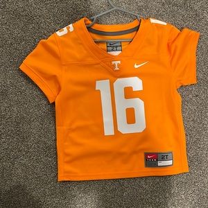 Peyton Manning 2T jersey